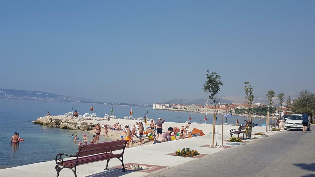 Soba Za Odmor Nika Hotel Kastela Exterior photo